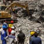 فرماندار آبادان: روند آواربرداری متروپل به مرحله حساسی رسیده است