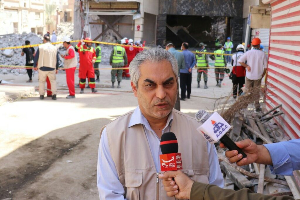 شرکت نفت و گاز اروندان و صنعت نفت جنوب خط مقدم امدادرسانی به سانحه متروپل آبادان بودند