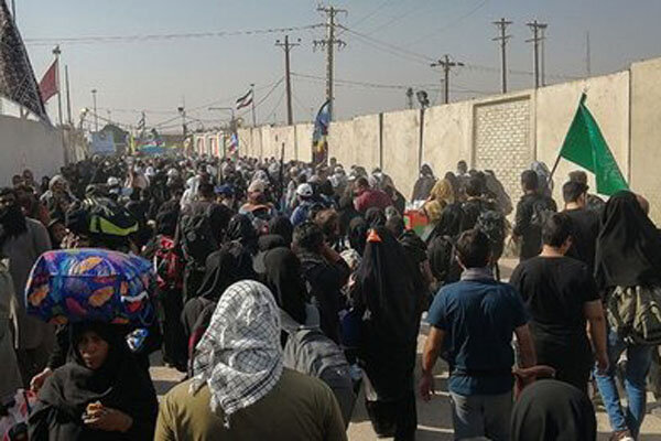 تردد ۷۰ درصدی زائران حسینی از مرزهای خوزستان/ گیت های استان ۲۴ ساعته فعالیت کنند